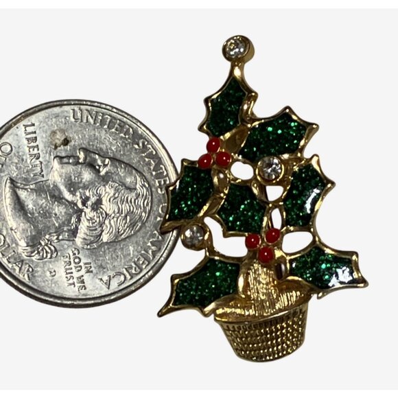 Avon Vintage Gold Tone Christmas Tree Brooch Pin With Green Red Enamel Accents - Picture 3 of 8